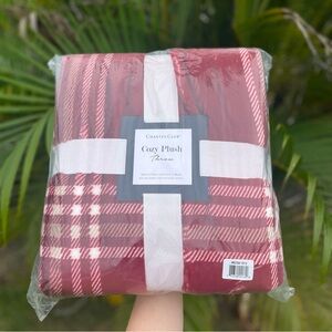 NWT Charter Club Cozy Plush 50in x 70in Throw • Garnet Plaid